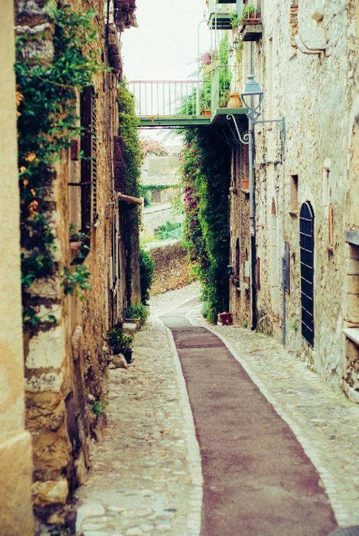 Casa Rosa Lucia Centrale Con Parcheggio ซานเรโม ภายนอก รูปภาพ