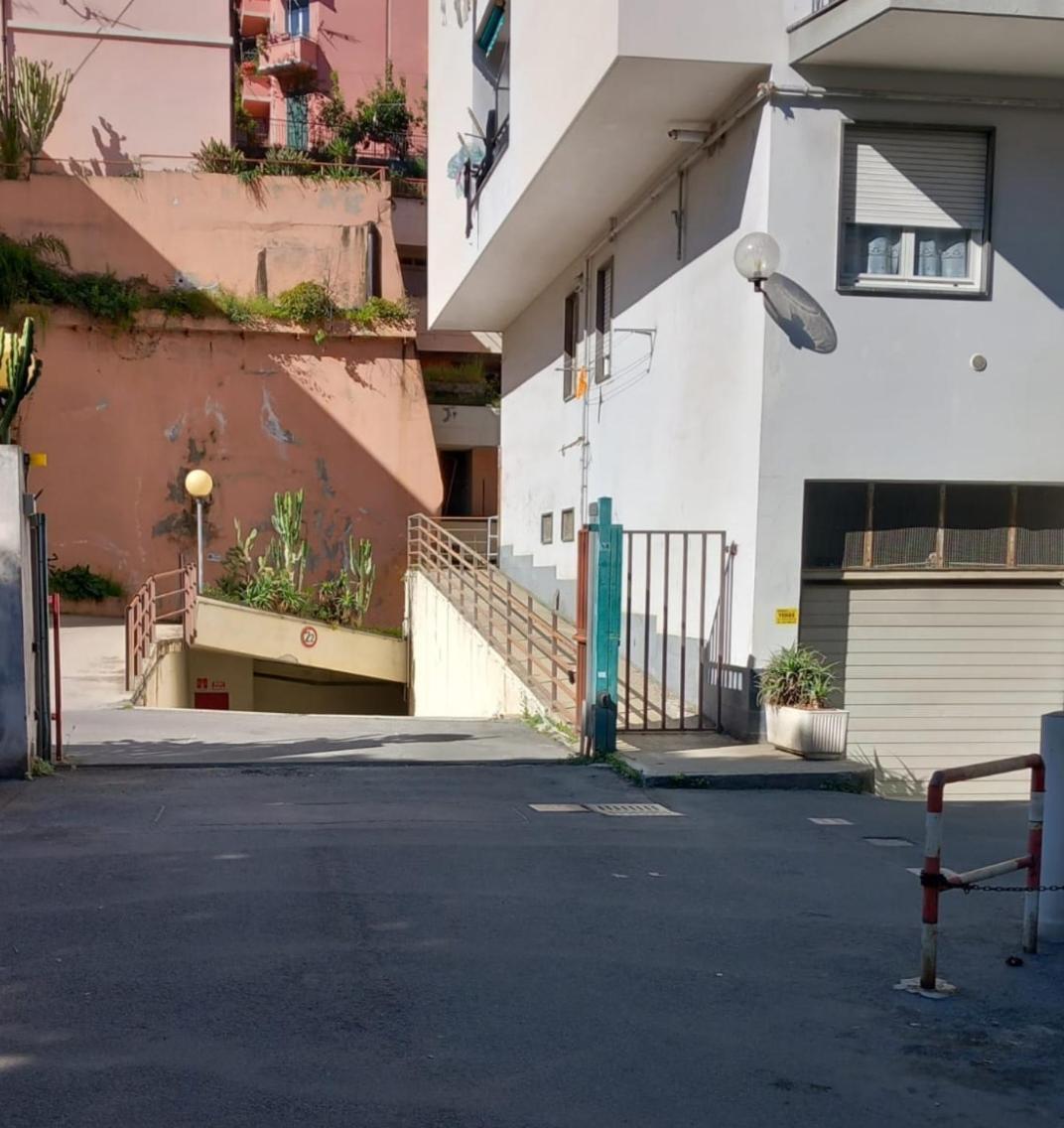 Casa Rosa Lucia Centrale Con Parcheggio ซานเรโม ภายนอก รูปภาพ