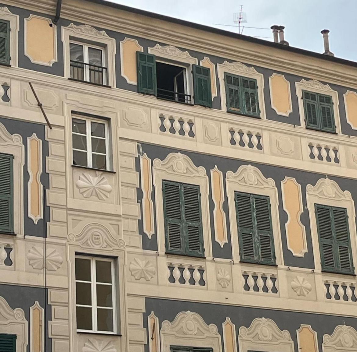 Casa Rosa Lucia Centrale Con Parcheggio ซานเรโม ภายนอก รูปภาพ